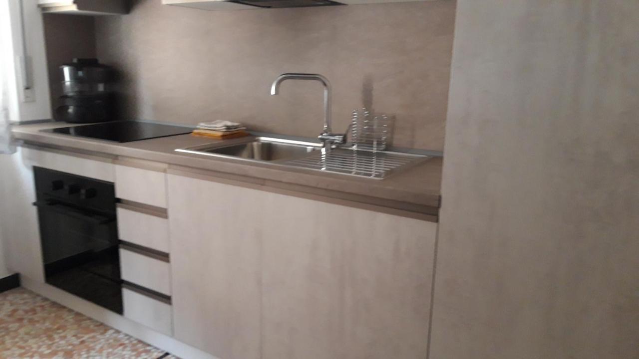 A Casa Di Anna Apartman Finale Ligure Kültér fotó